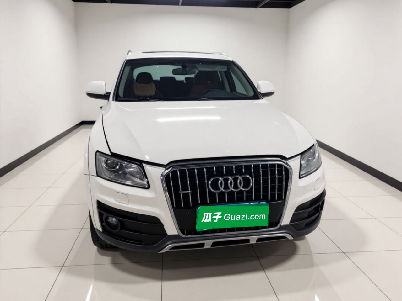 Audi Q5 - фото 1
