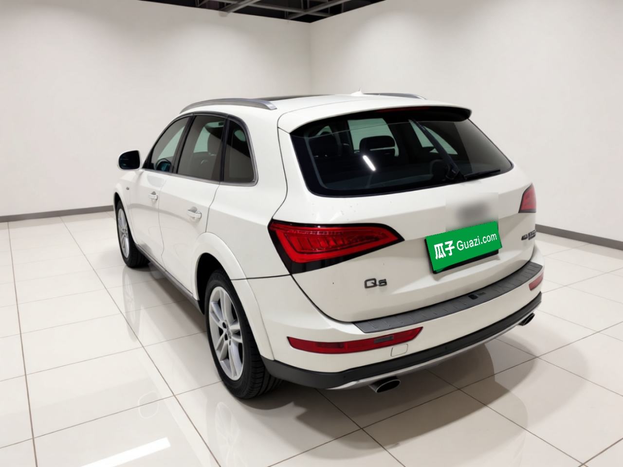 Audi Q5 - фото 3