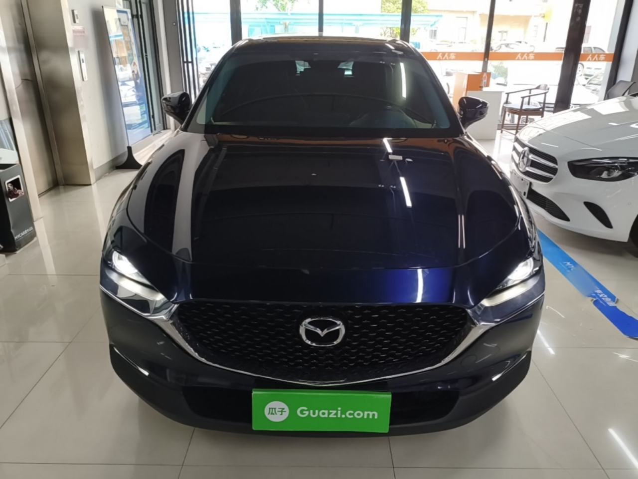 Mazda CX-30 - фото 1