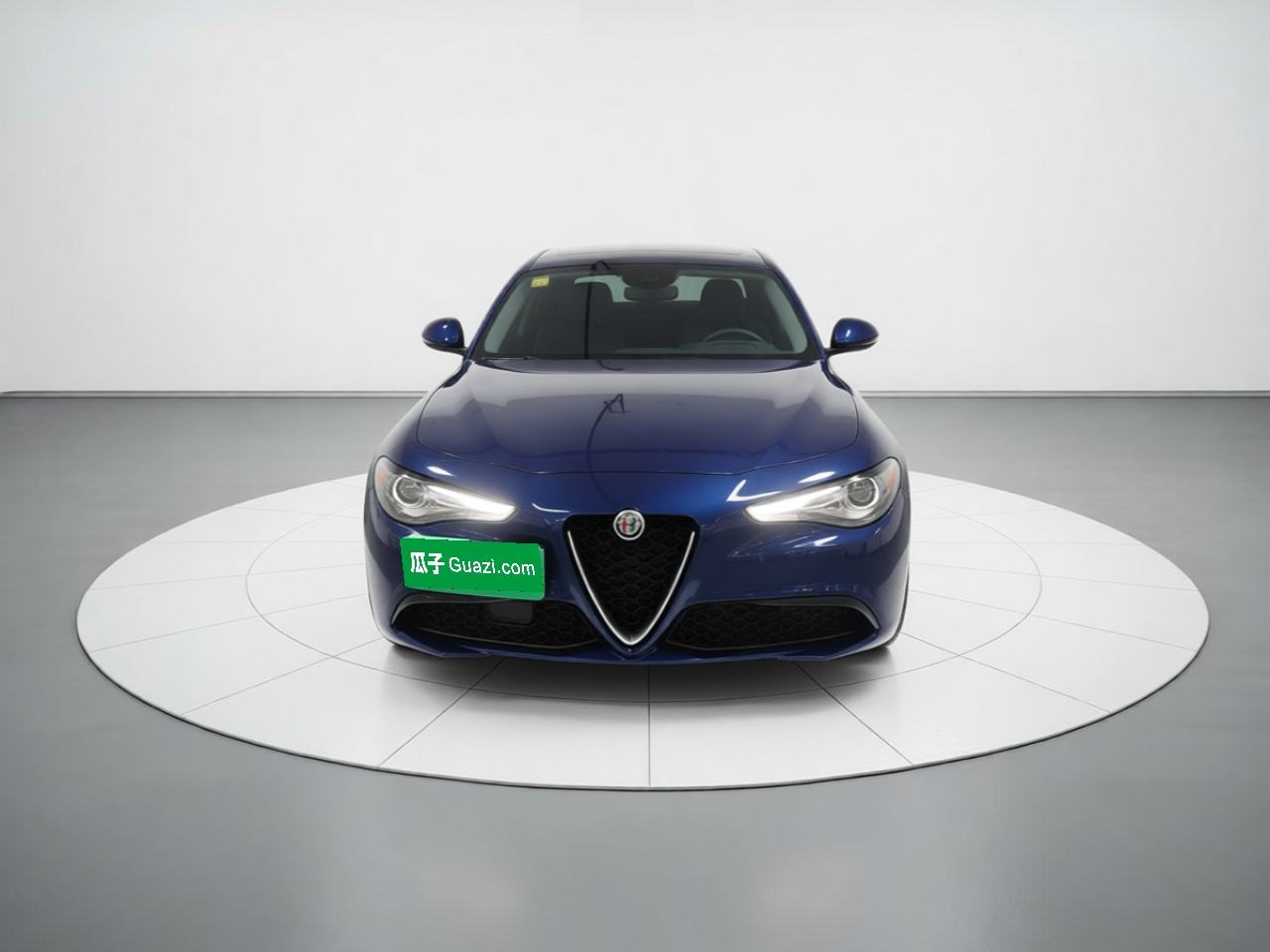 Alfa Romeo Giulia - фото 1