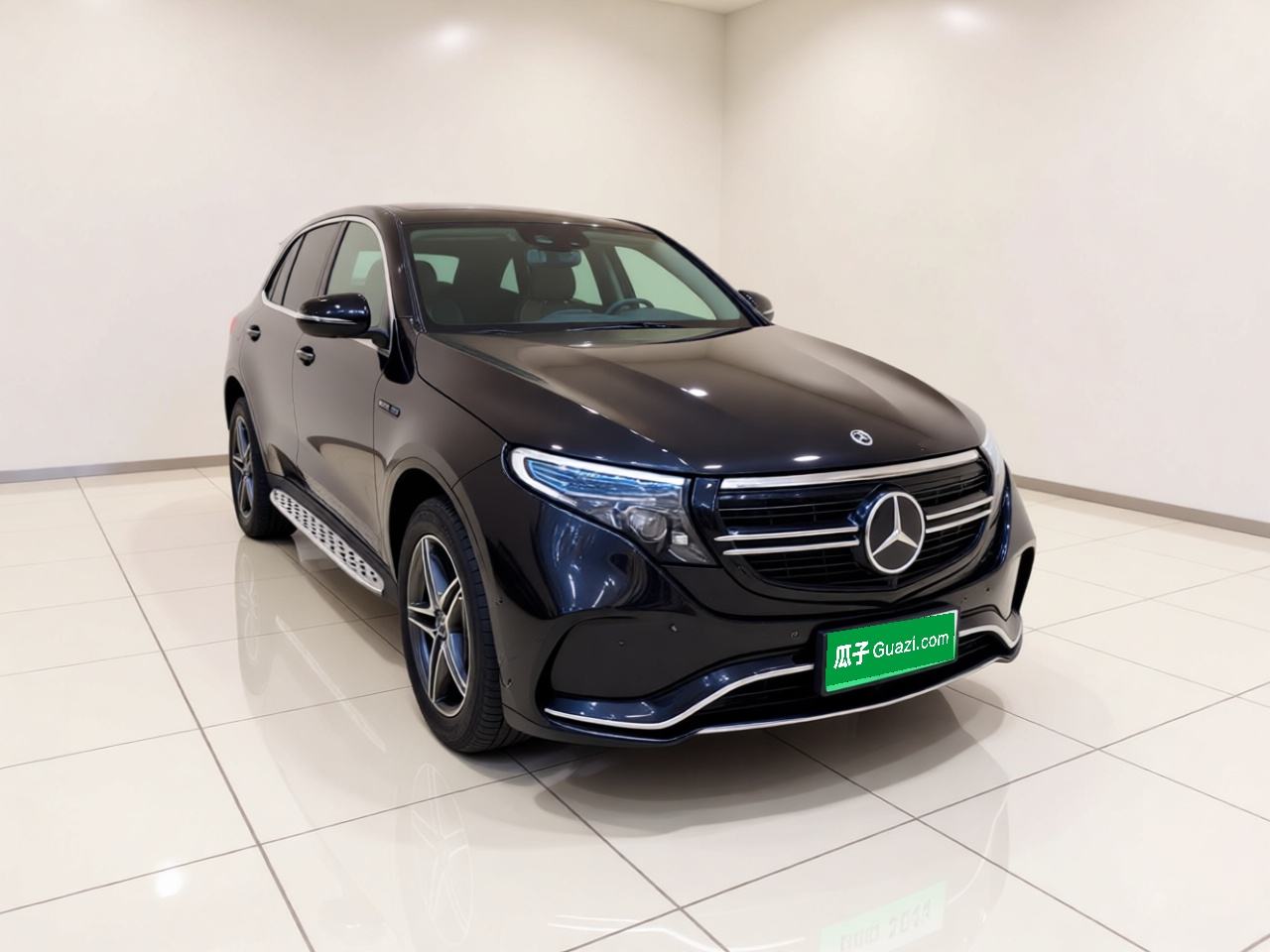 Mercedes-Benz EQC - фото 2