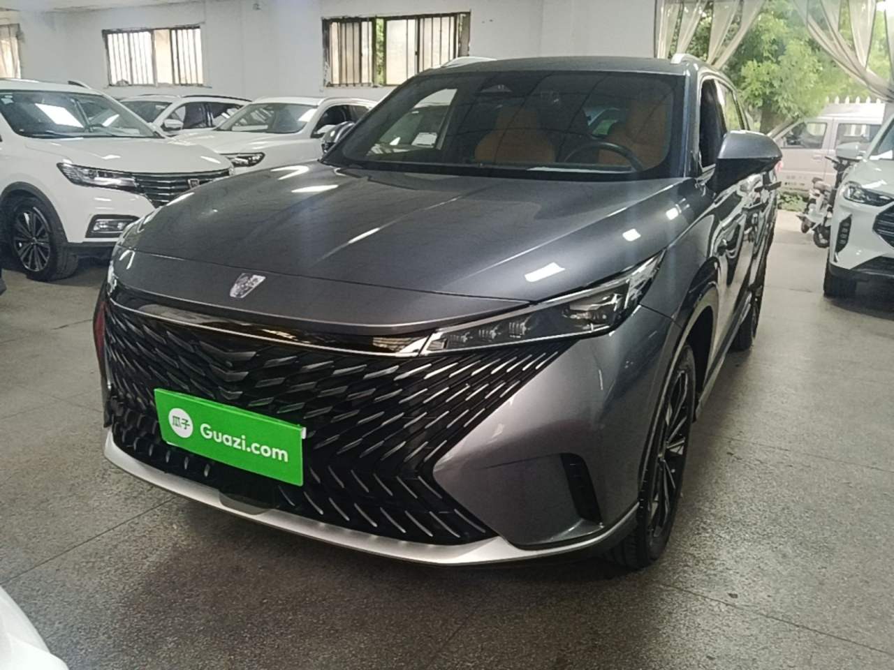 Roewe RX5 - фото 0