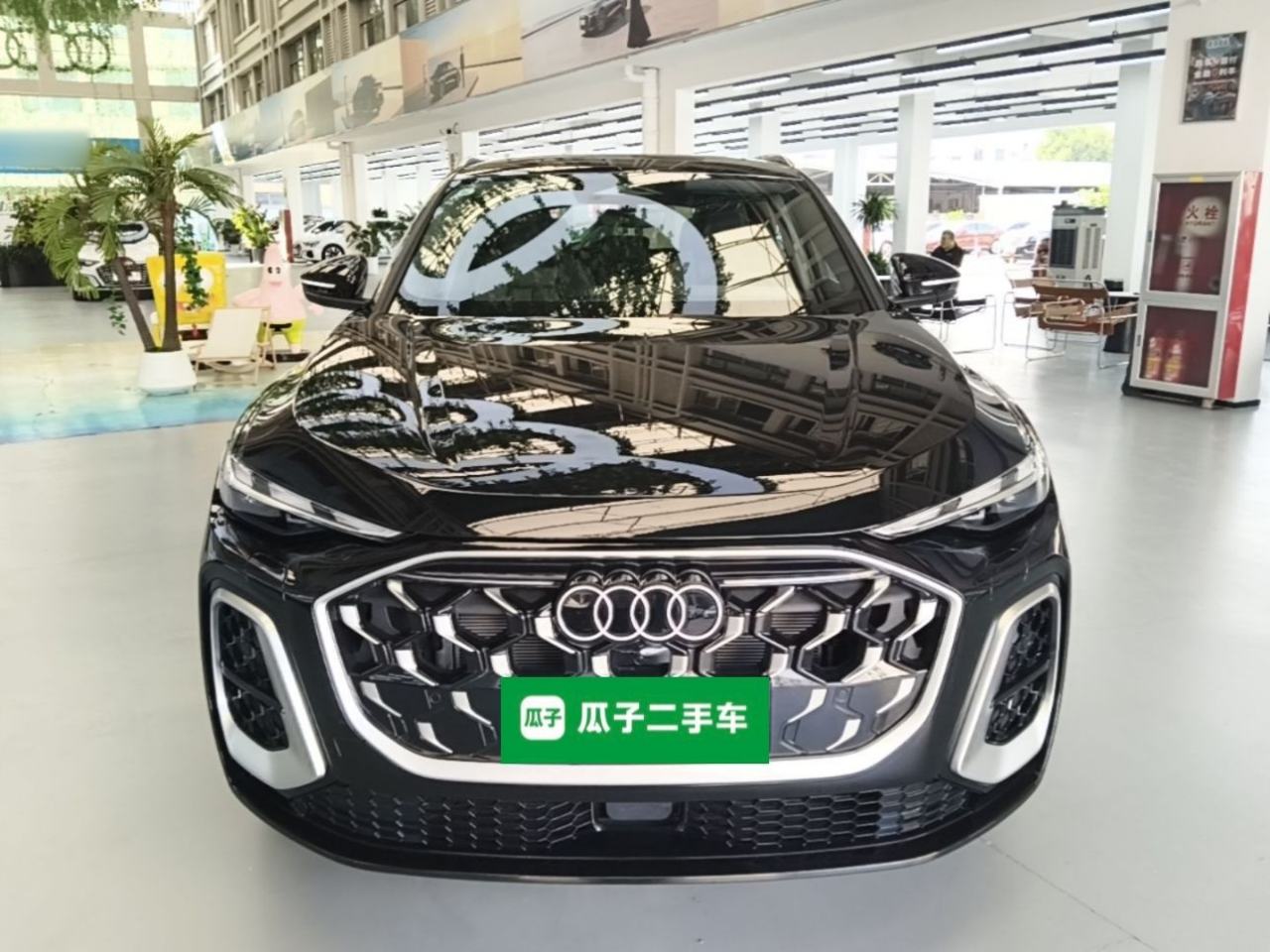 Audi Q5L - фото 1