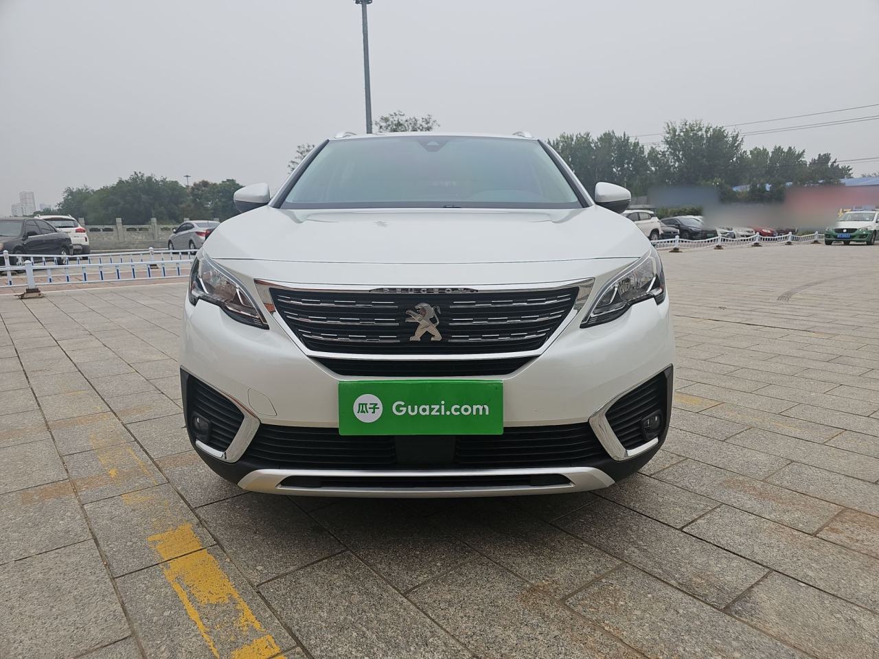 Peugeot 5008 - фото 1