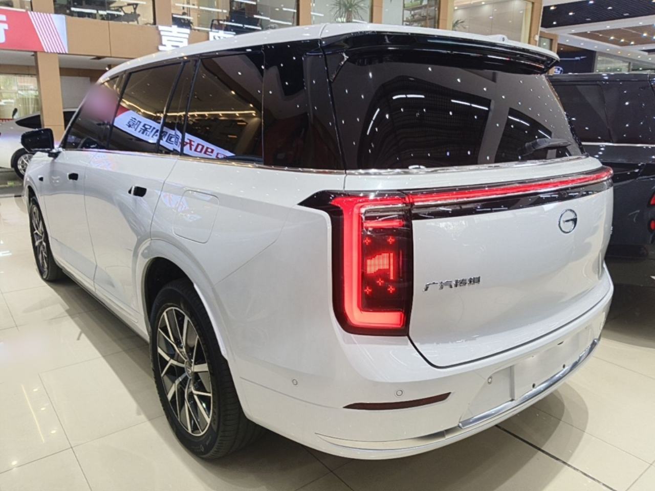 GAC Trumpchi S9 - фото 3