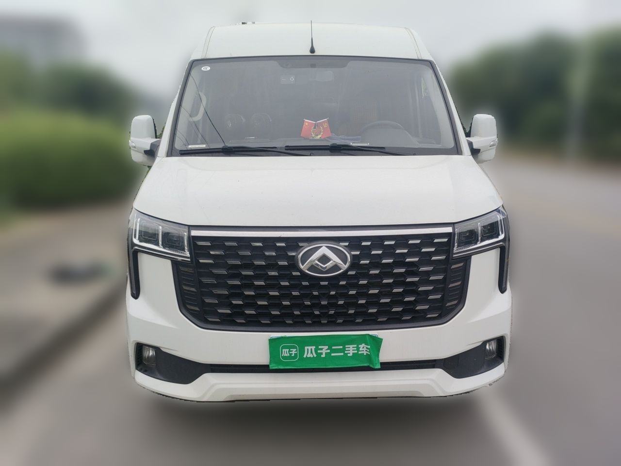 Maxus V80 - фото 1