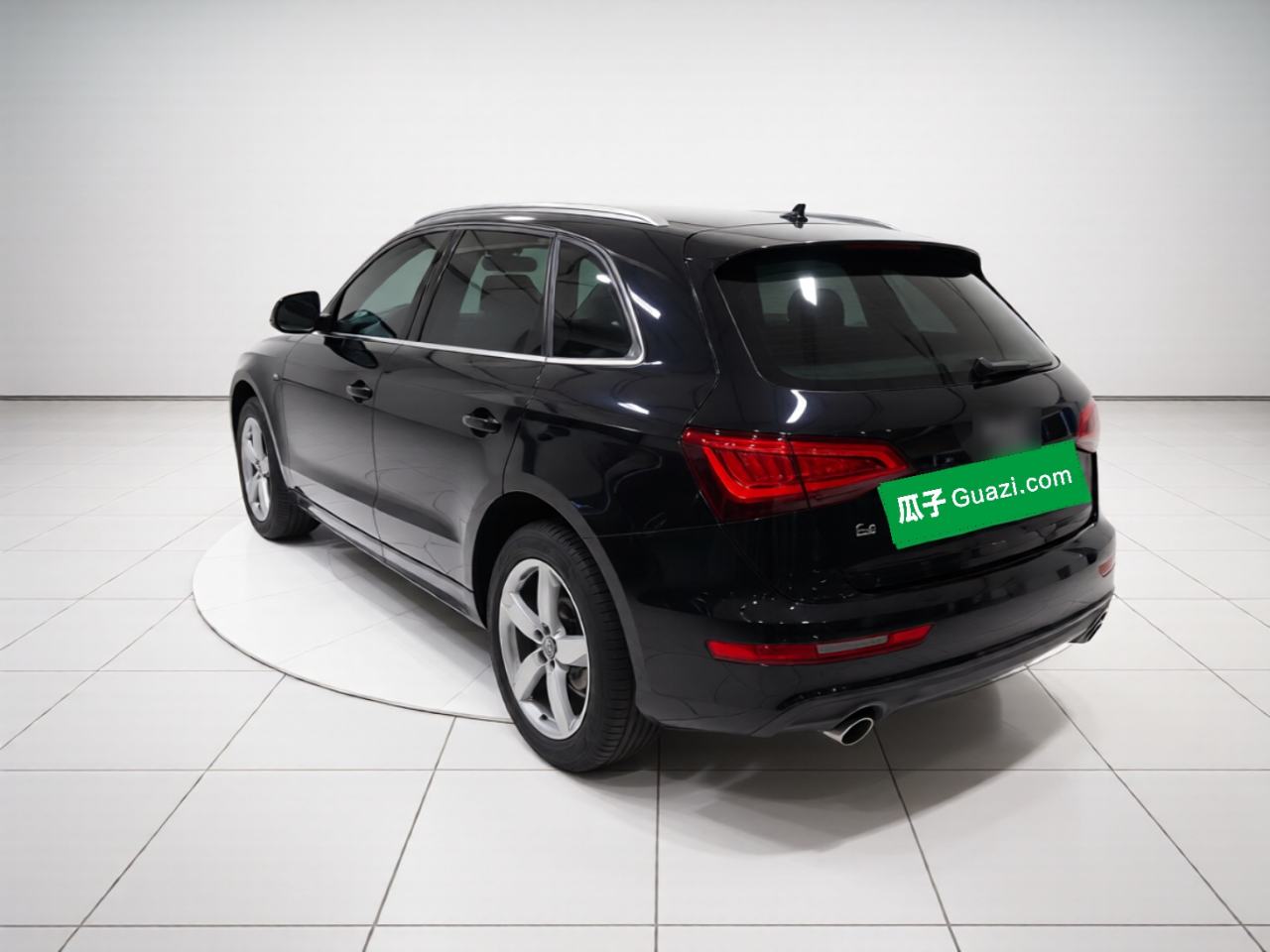 Audi Q5 - фото 3