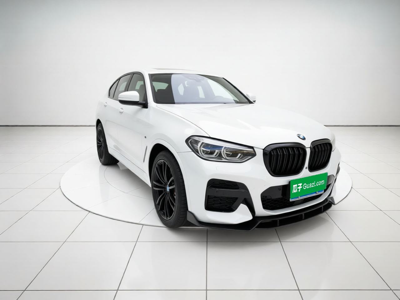 BMW X4 - фото 2
