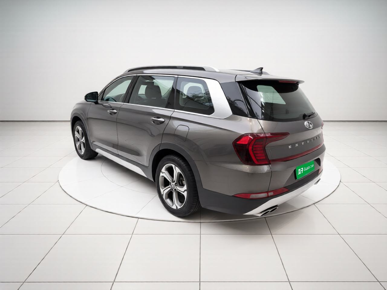 Hyundai Santa Fe - фото 3