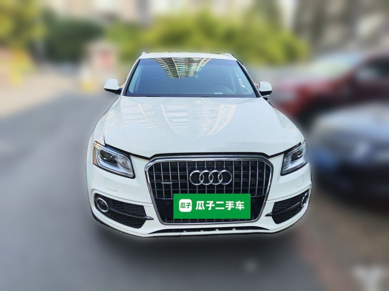 Audi Q5 - фото 1