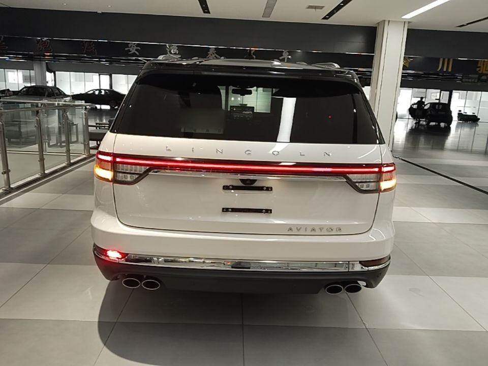 Lincoln Aviator - фото 4