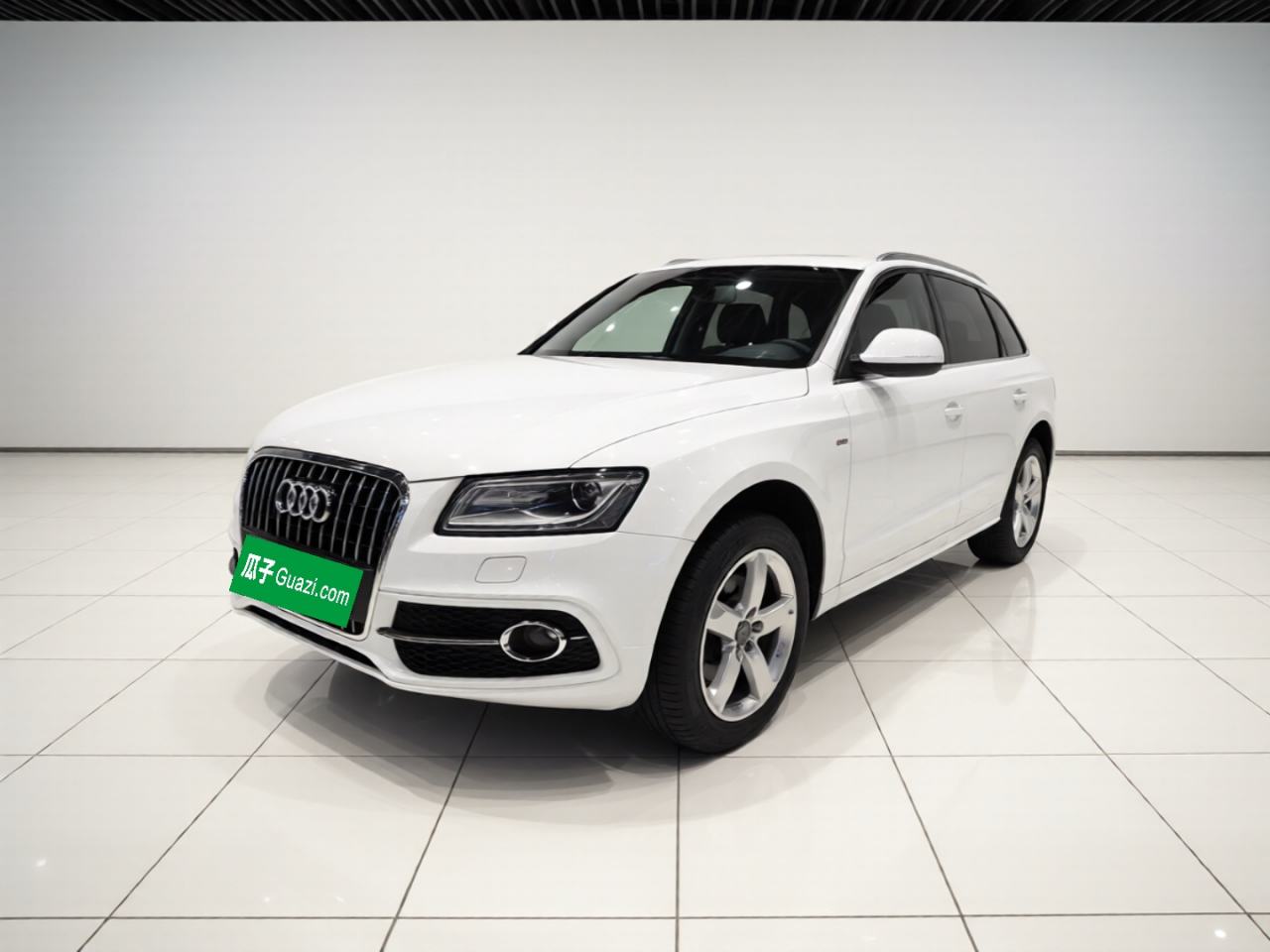 Audi Q5 - фото 0