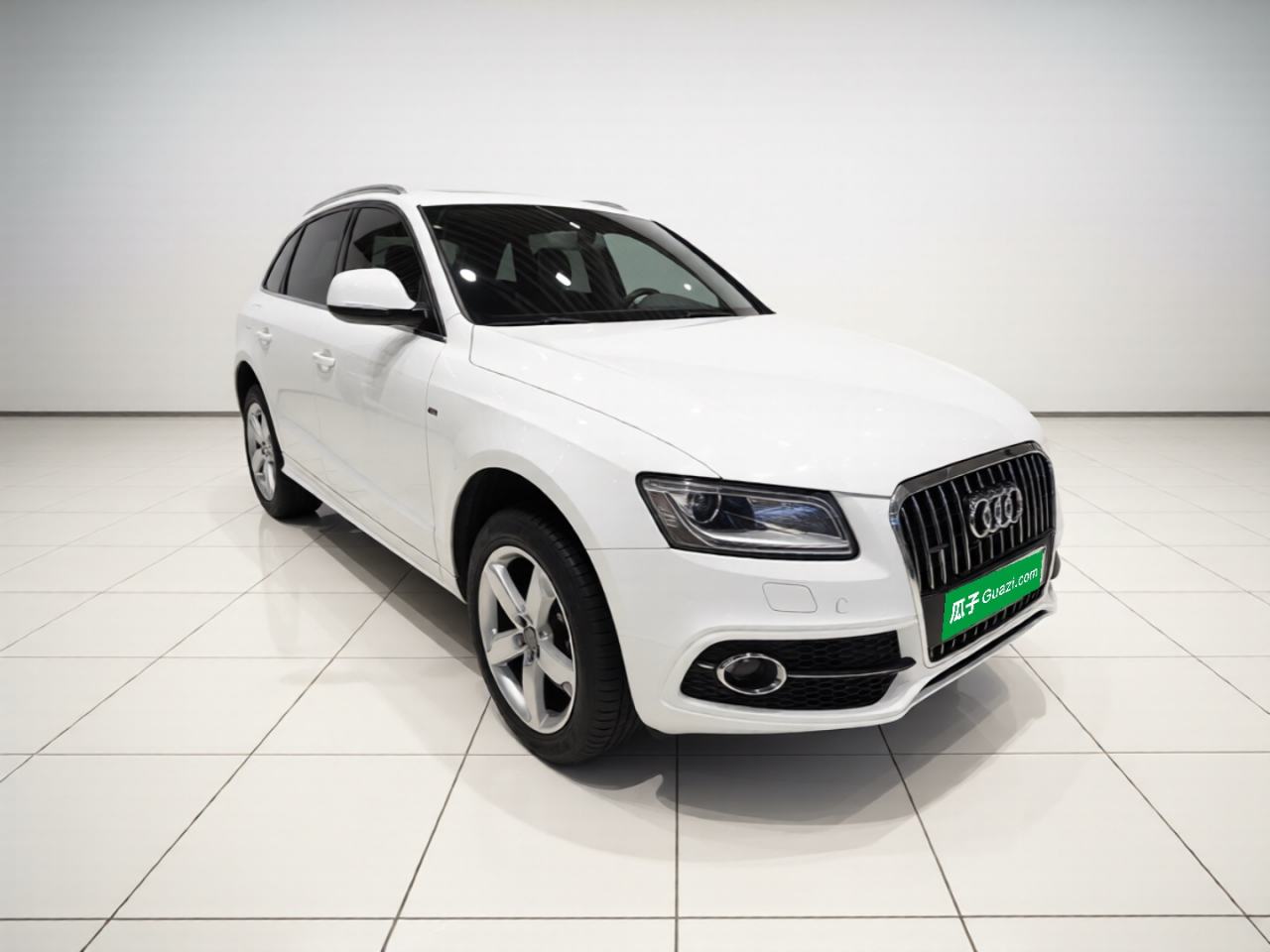 Audi Q5 - фото 2