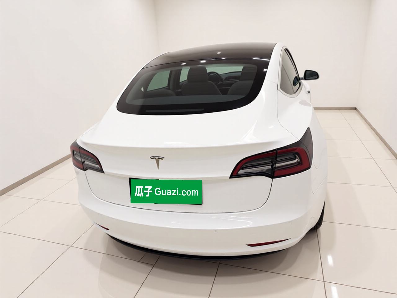 Tesla Model 3 (Import) - фото 2