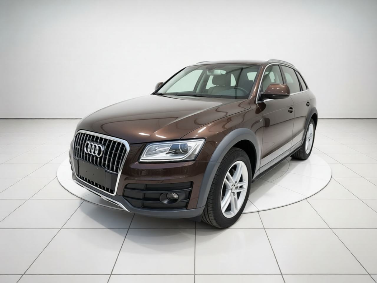 Audi Q5 - фото 0