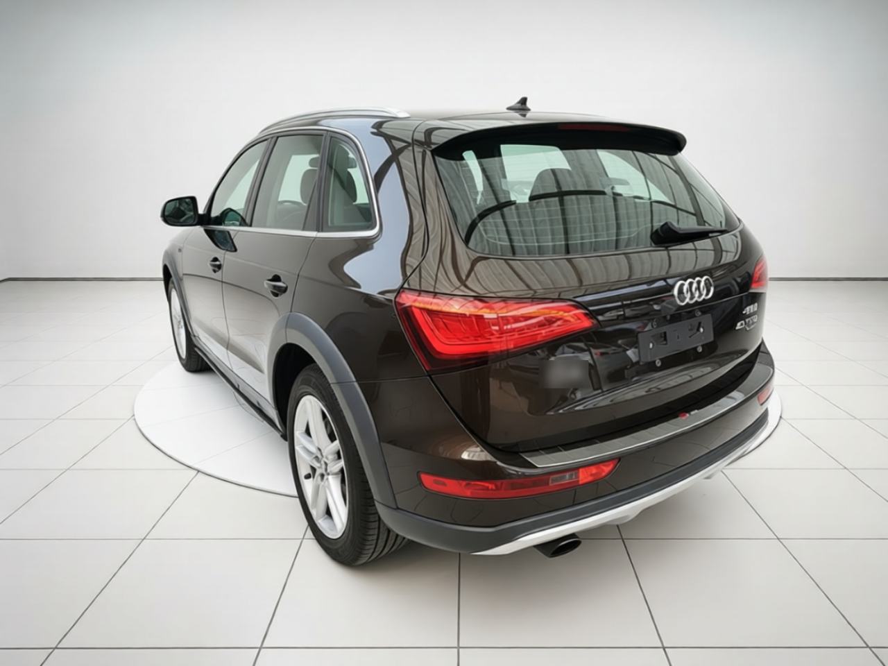 Audi Q5 - фото 3