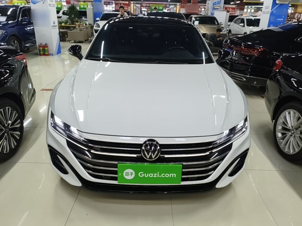 Volkswagen CC - фото 1