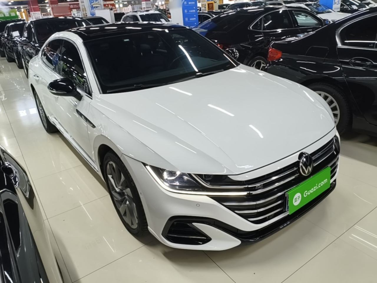 Volkswagen CC - фото 2