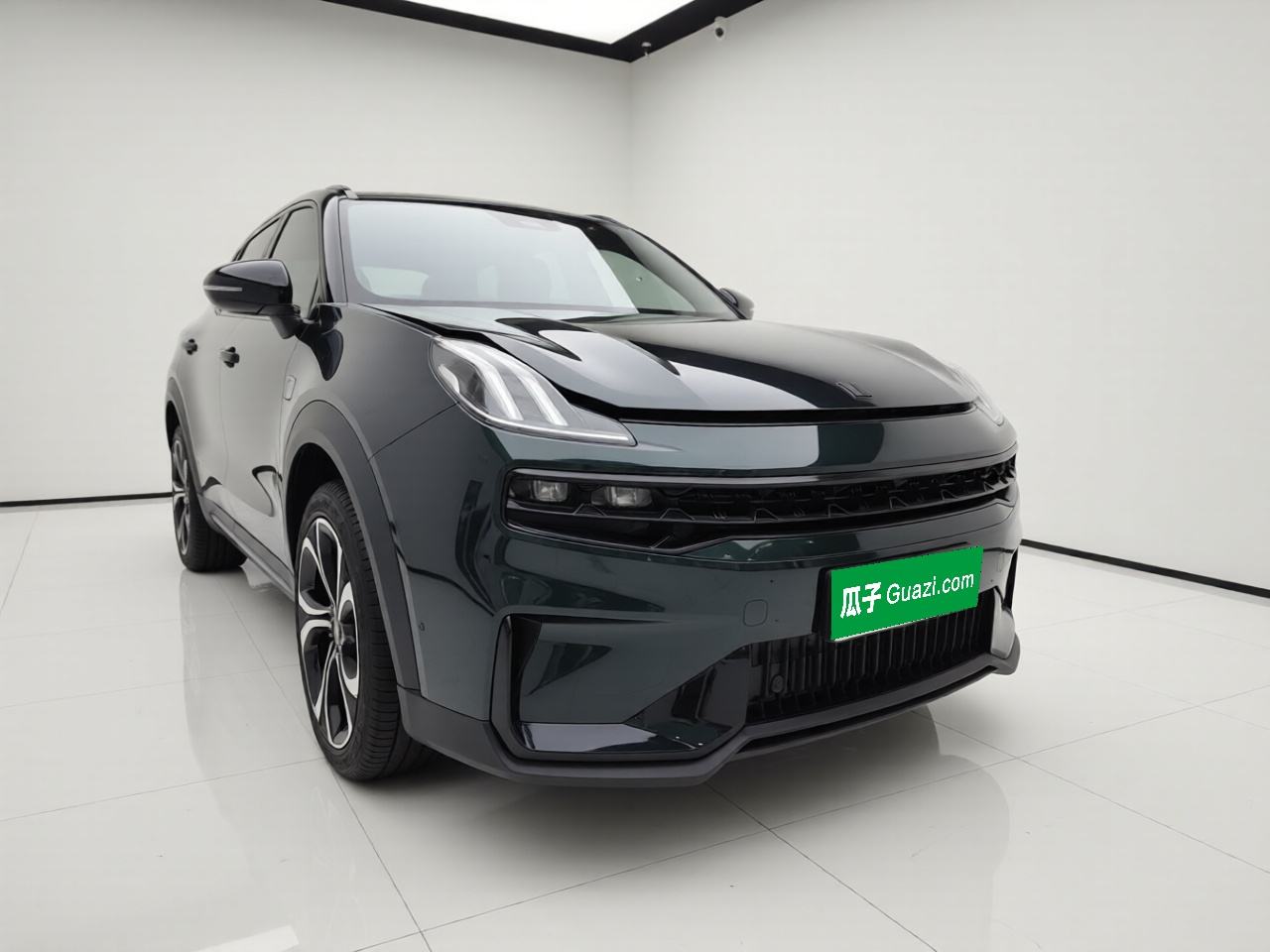 Lynk & Co 06 - фото 2