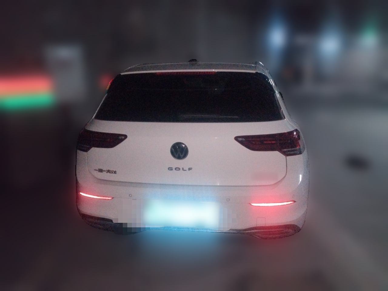 Volkswagen Golf - фото 4