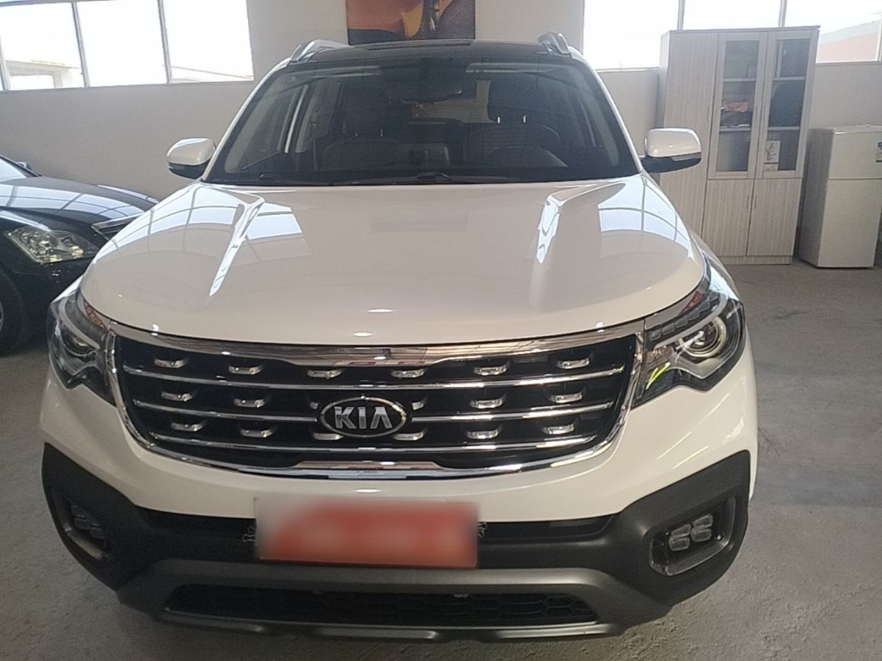Kia Sportage - фото 1
