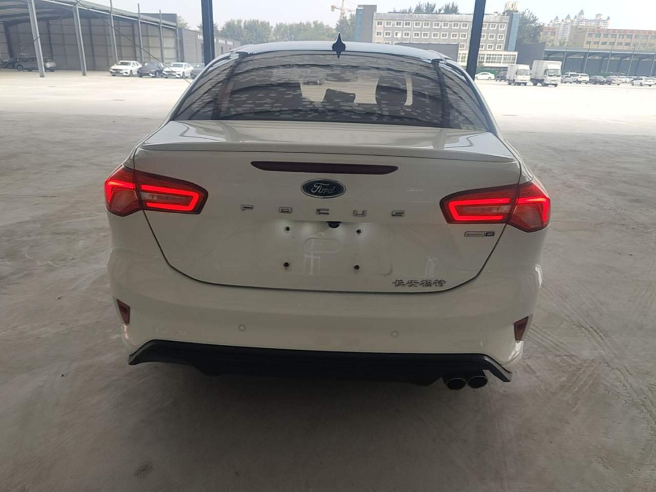 Ford Focus - фото 4