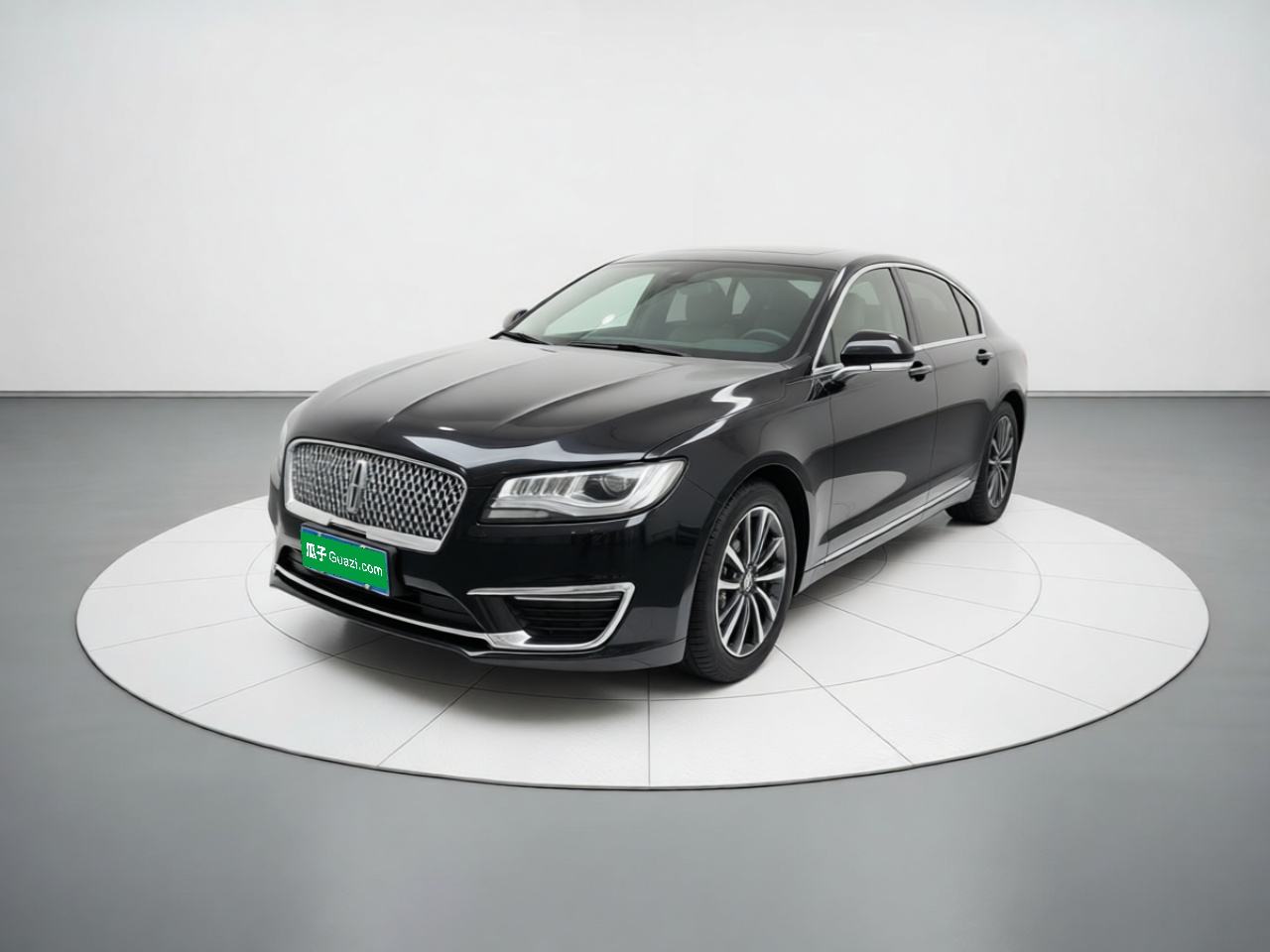 Lincoln MKZ - фото 0