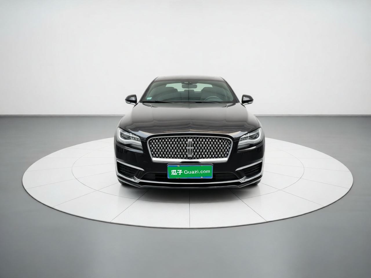 Lincoln MKZ - фото 1