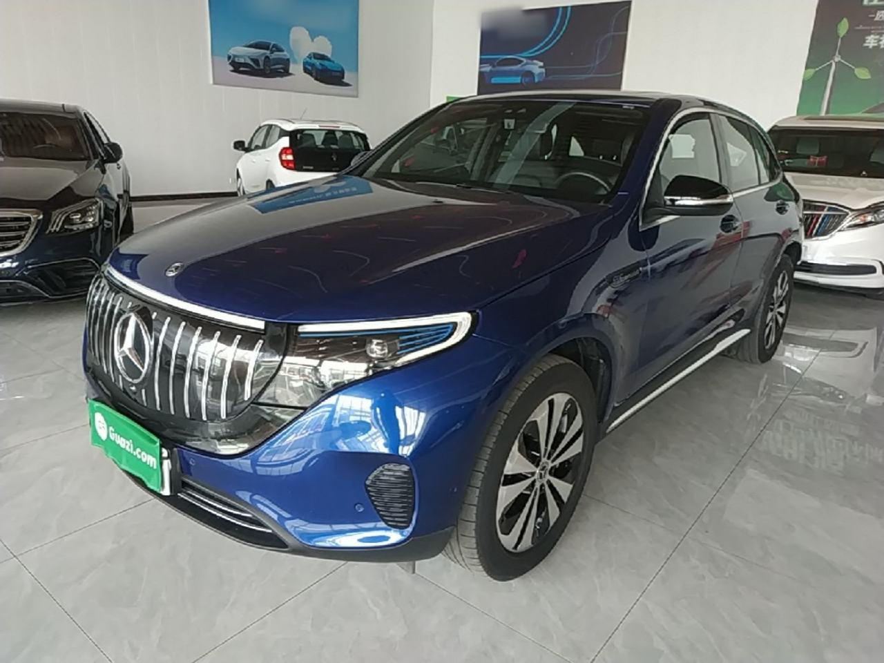 Mercedes-Benz EQC - фото 0