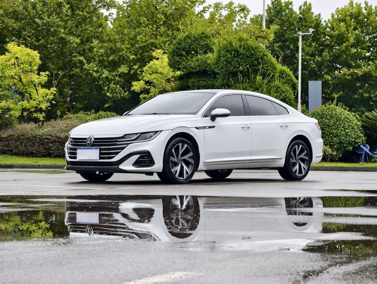 Volkswagen CC - фото 0