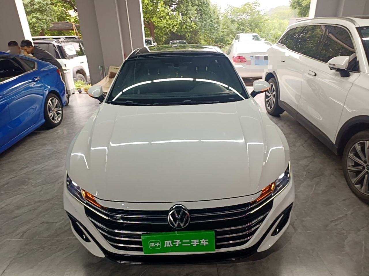 Volkswagen CC - фото 1