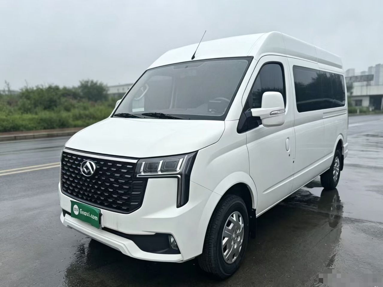 Maxus V80 - фото 0