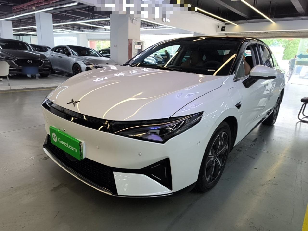 XPeng P5 - фото 0