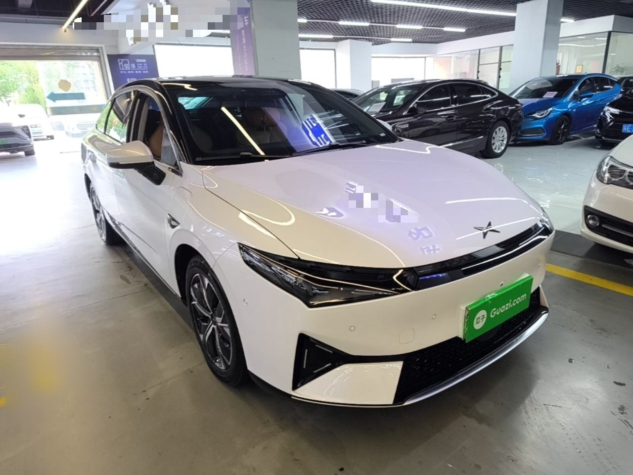 XPeng P5 - фото 2