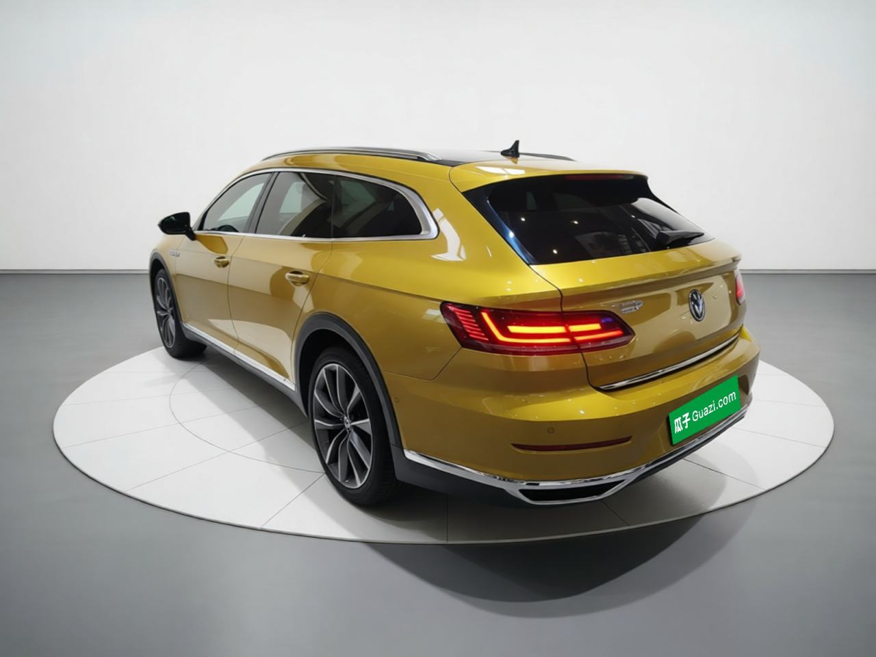 Volkswagen CC - фото 3