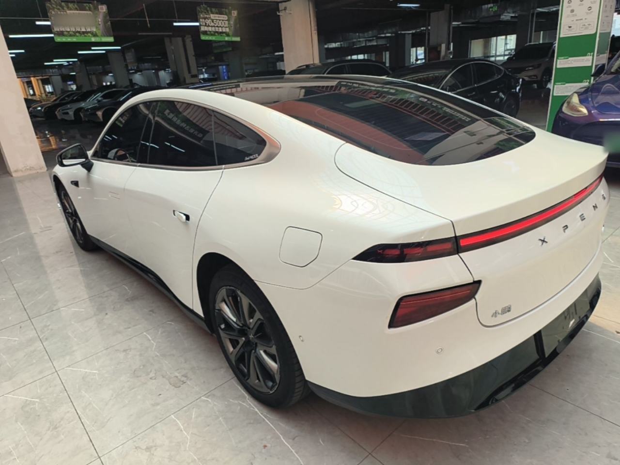 XPeng P7 - фото 3
