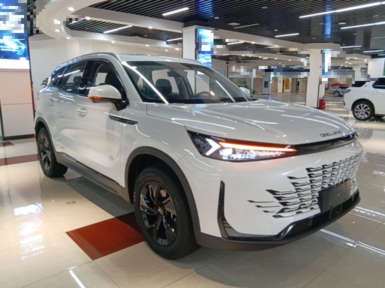 BAIC X7 - фото 4