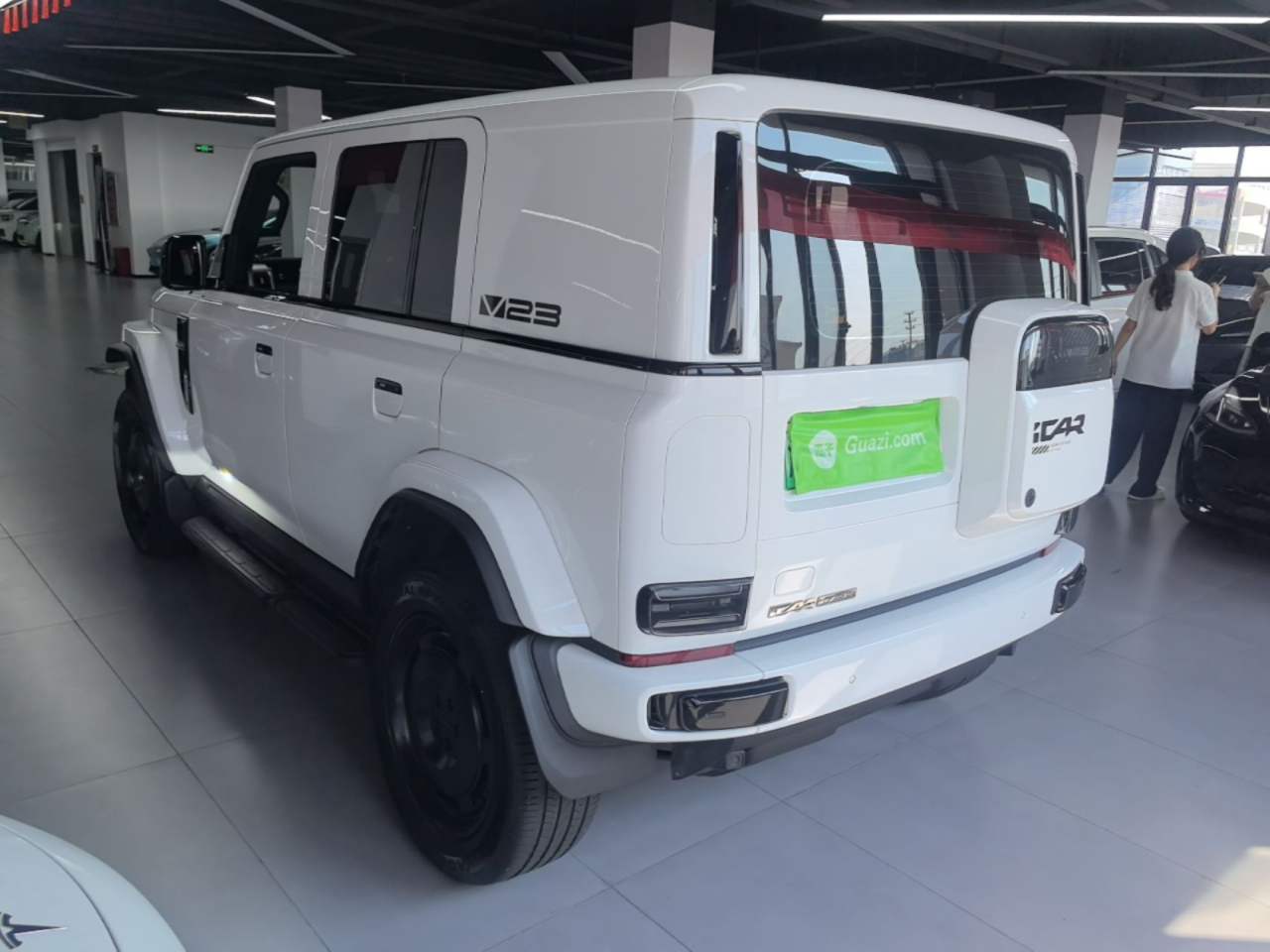 iCAR V23 - фото 3
