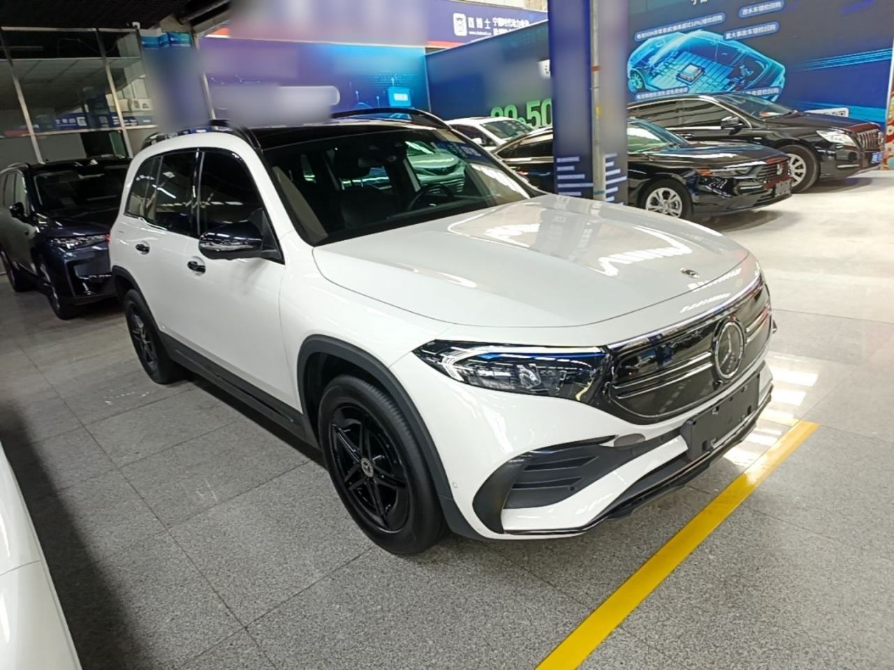 Mercedes-Benz EQB - фото 4