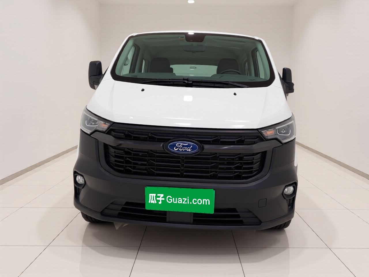 Ford Transit - фото 1