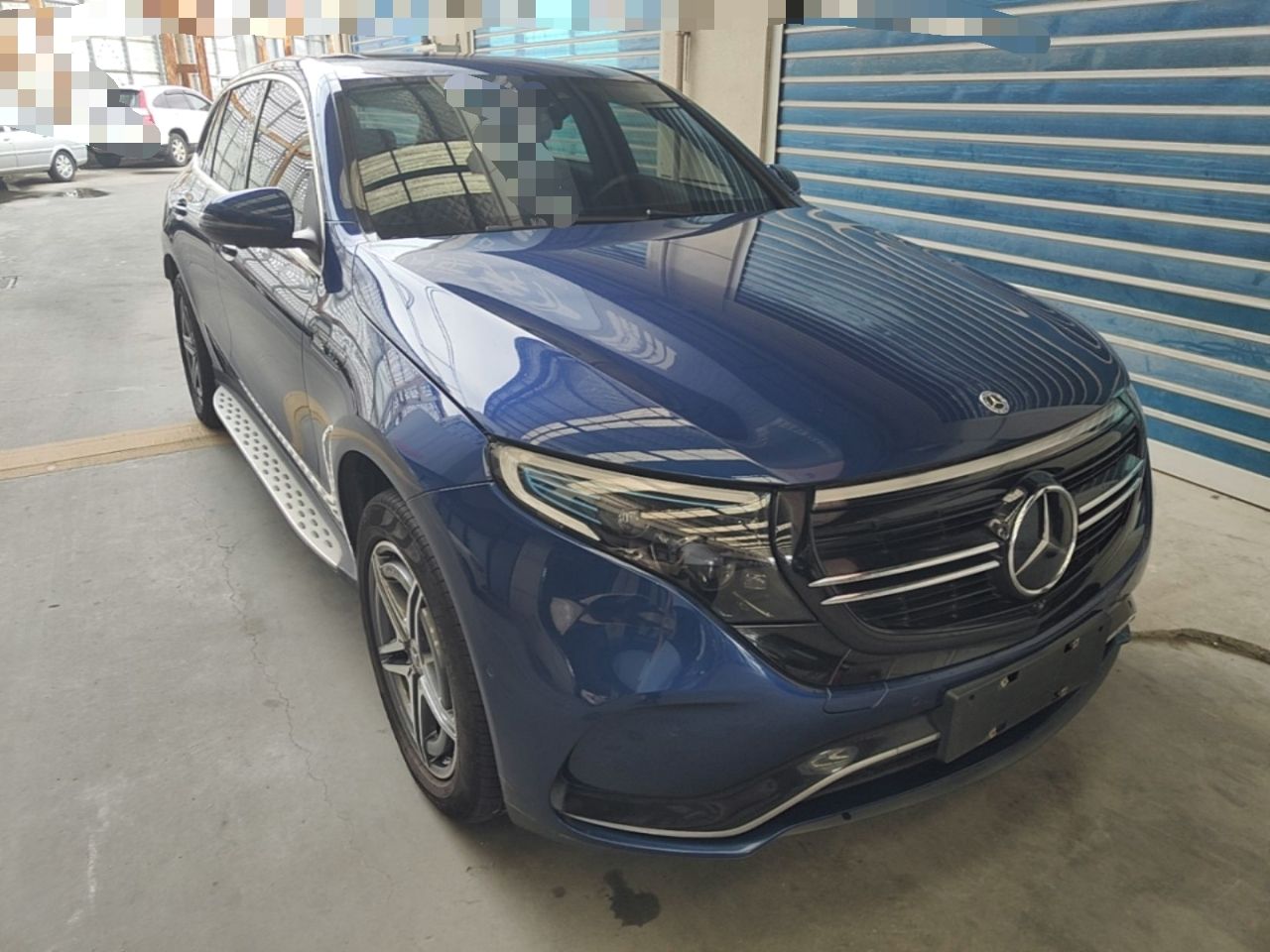 Mercedes-Benz EQC - фото 2