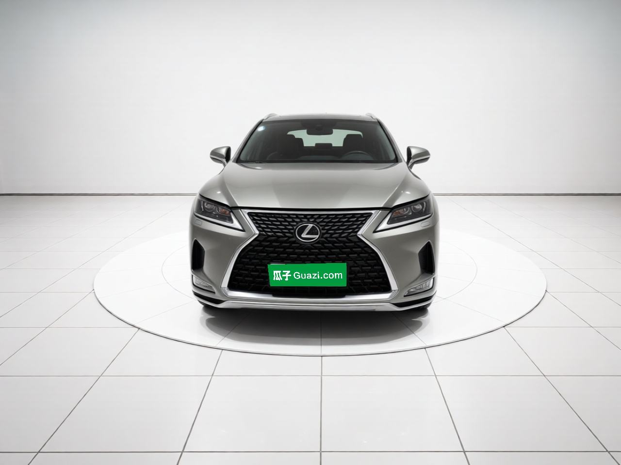 Lexus RX - фото 0