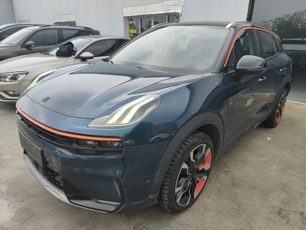 Lynk & Co 06 - фото 0