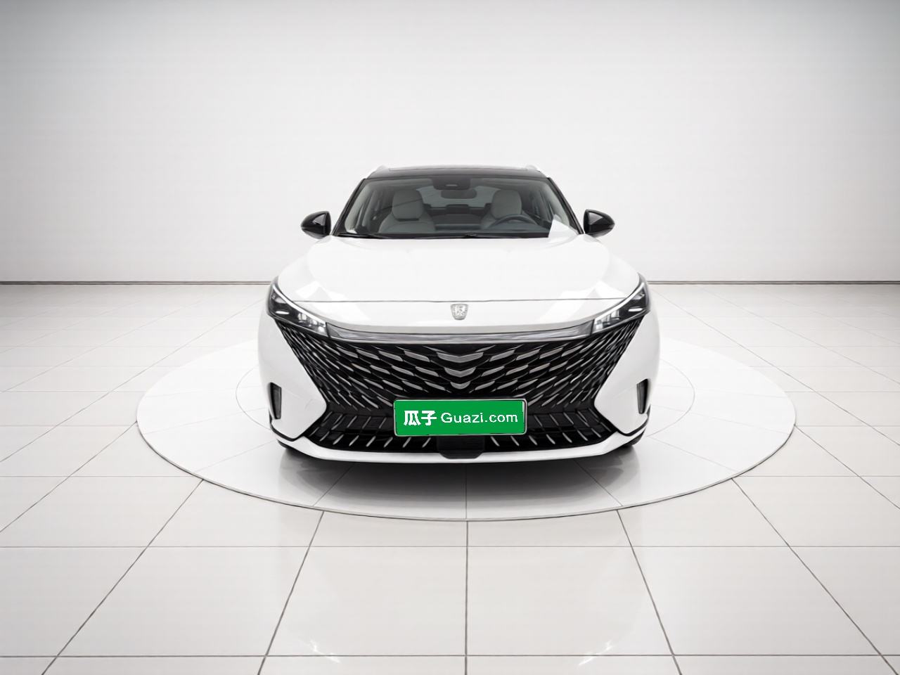 Roewe RX5 - фото 1