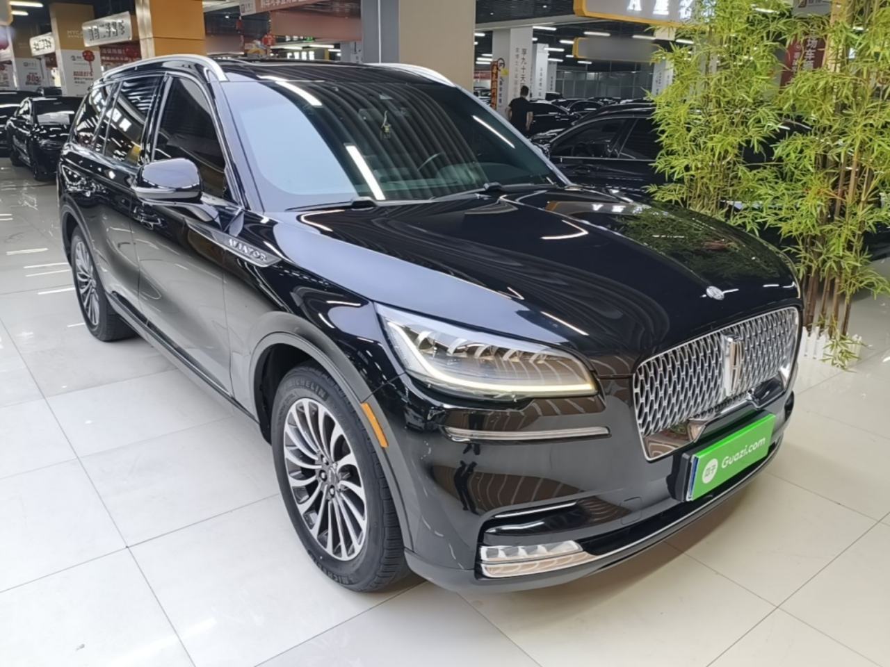 Lincoln Aviator - фото 2