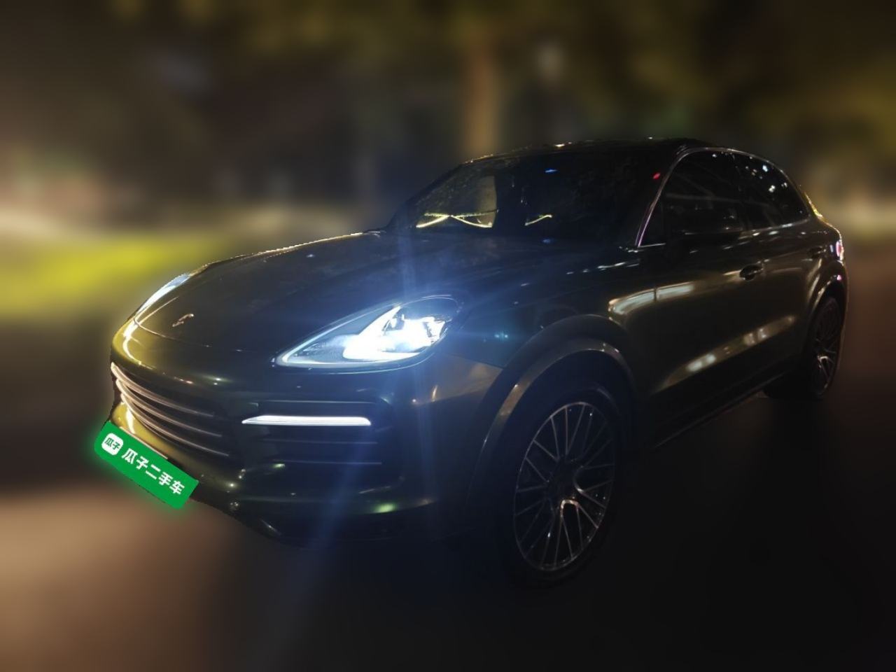 Porsche Cayenne - фото 0