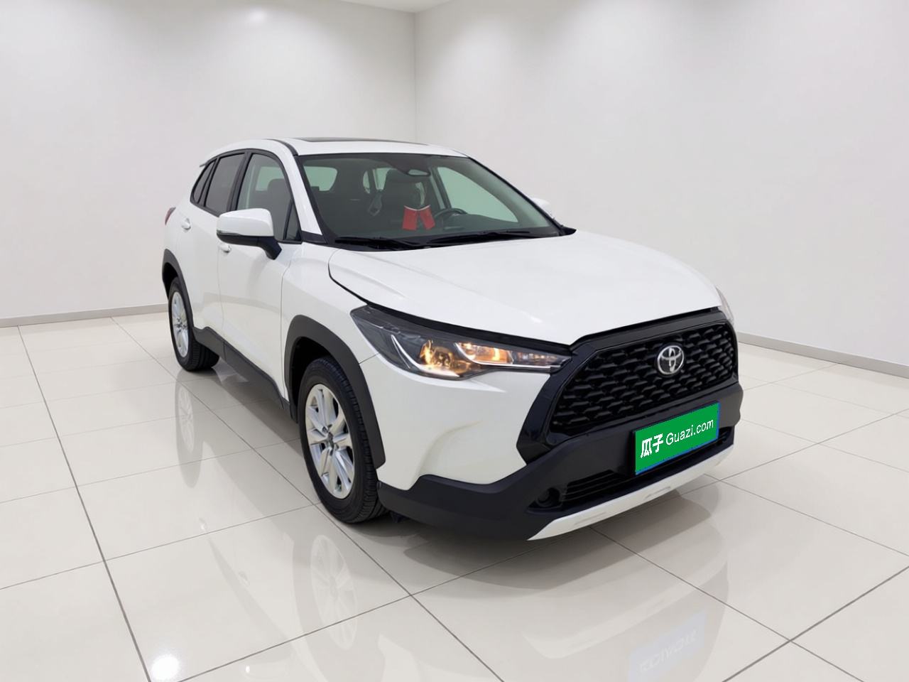 Toyota Corolla Cross - фото 2