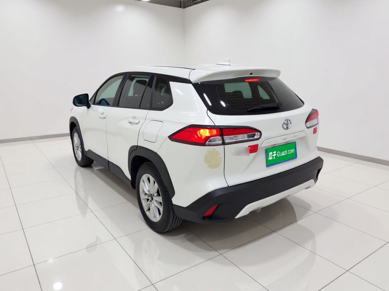 Toyota Corolla Cross - фото 3