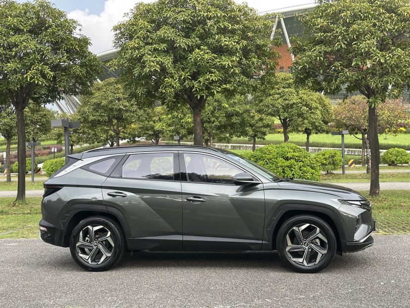 Hyundai Tucson - фото 2