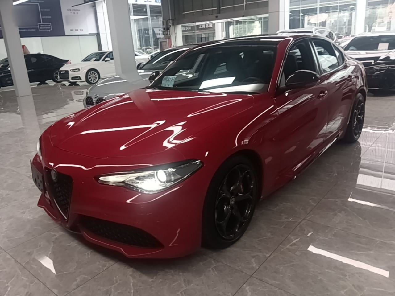 Alfa Romeo Giulia - фото 0